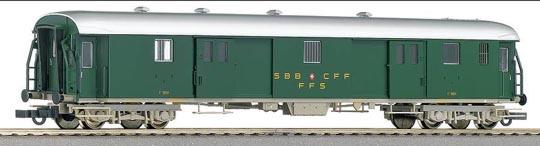 Baggage car RIC<br /><a href='images/pictures/Roco/45596.jpg' target='_blank'>Full size image</a>